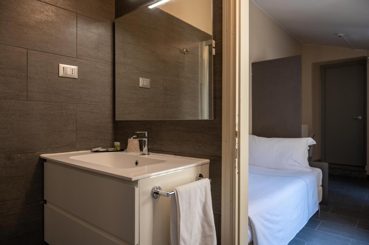 Hotel Duomo Кремона Екстер'єр фото