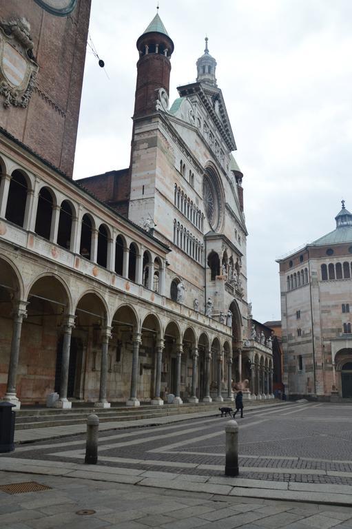Hotel Duomo Кремона Екстер'єр фото